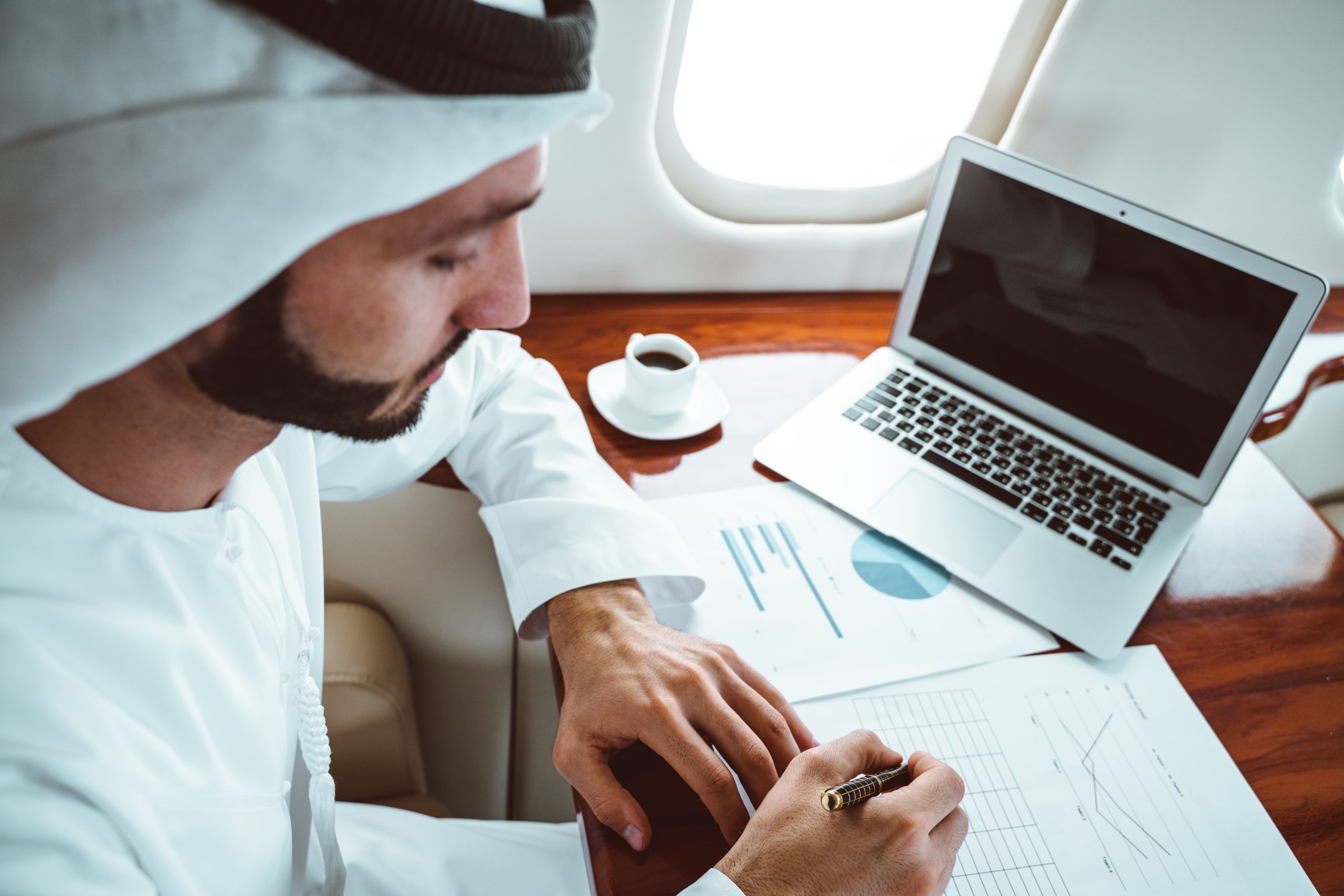 تفاوت کار در دبی و قطر