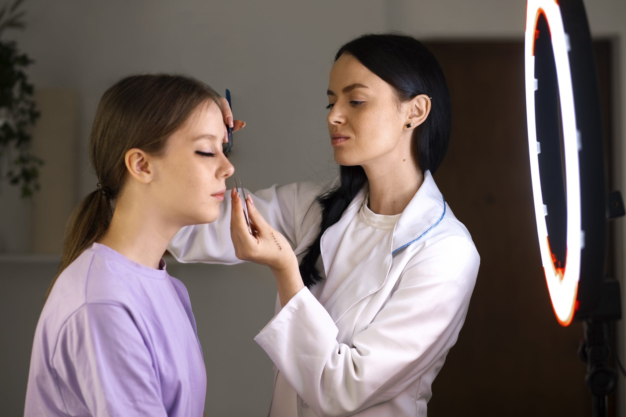 استخدام مژه‌کار در دبی